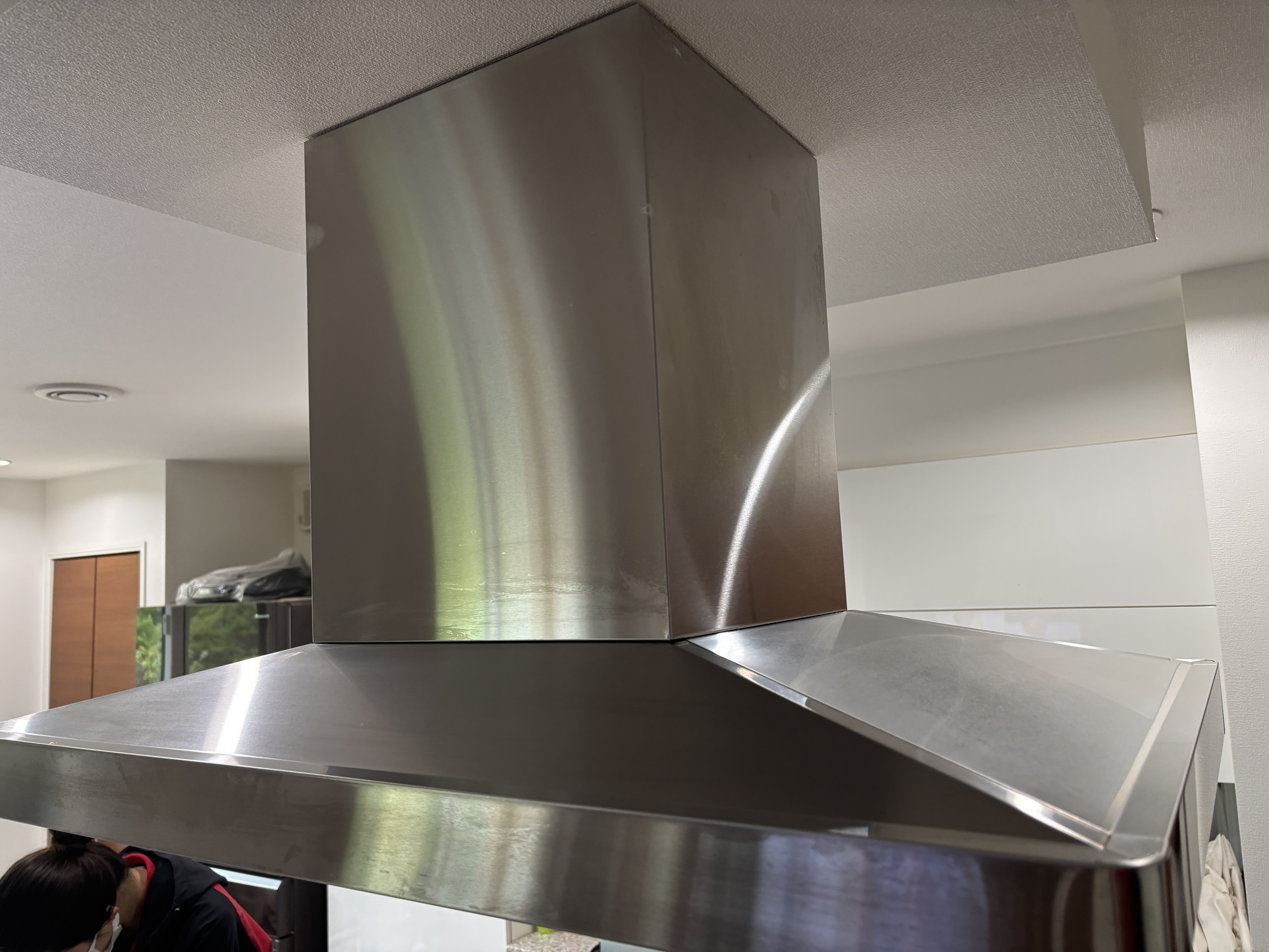 滋賀県近江八幡市中村町のレンジフードクリーニングの作業後2