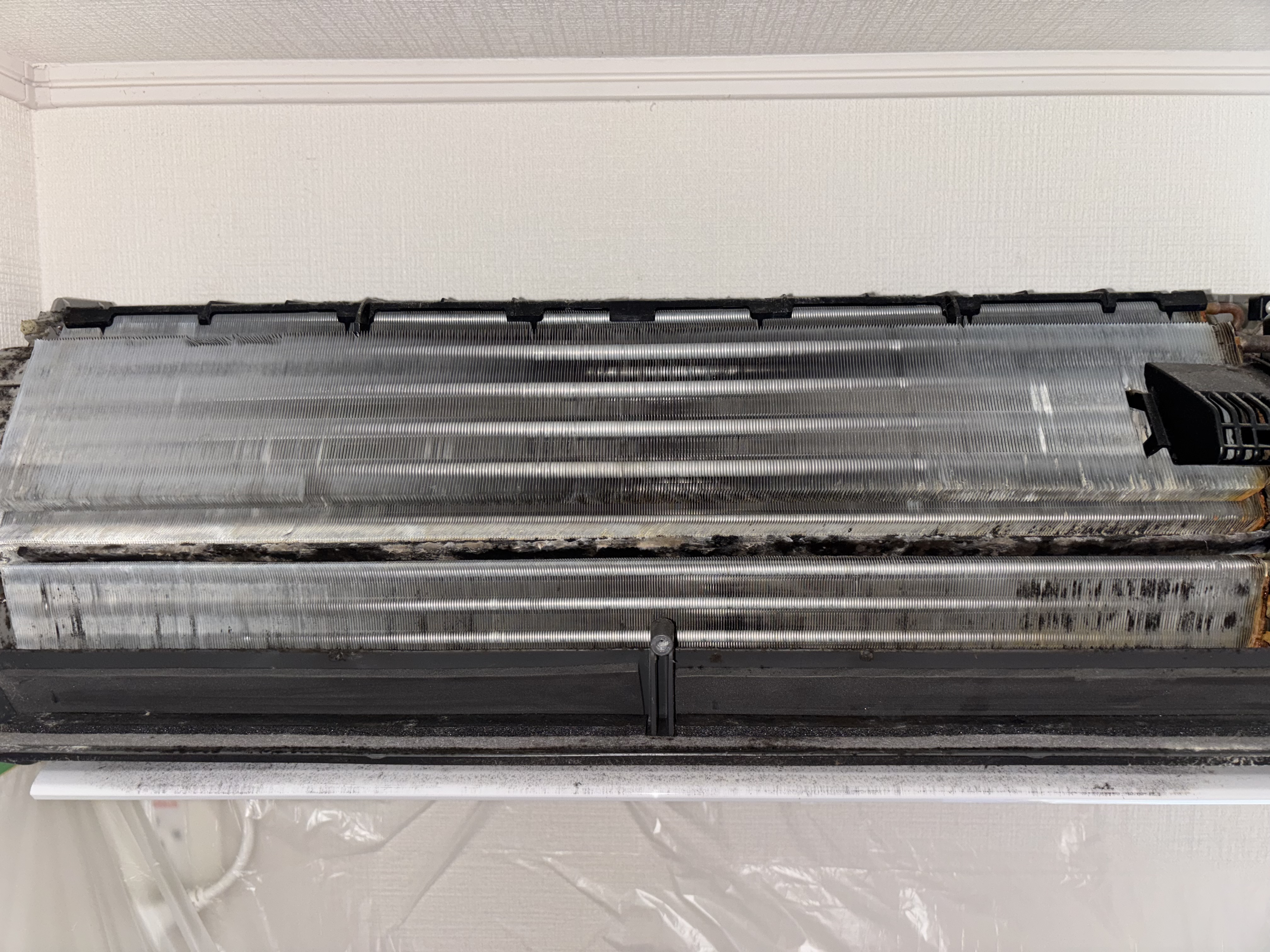 埼玉県さいたま市岩槻区の壁掛けエアコンの作業前3