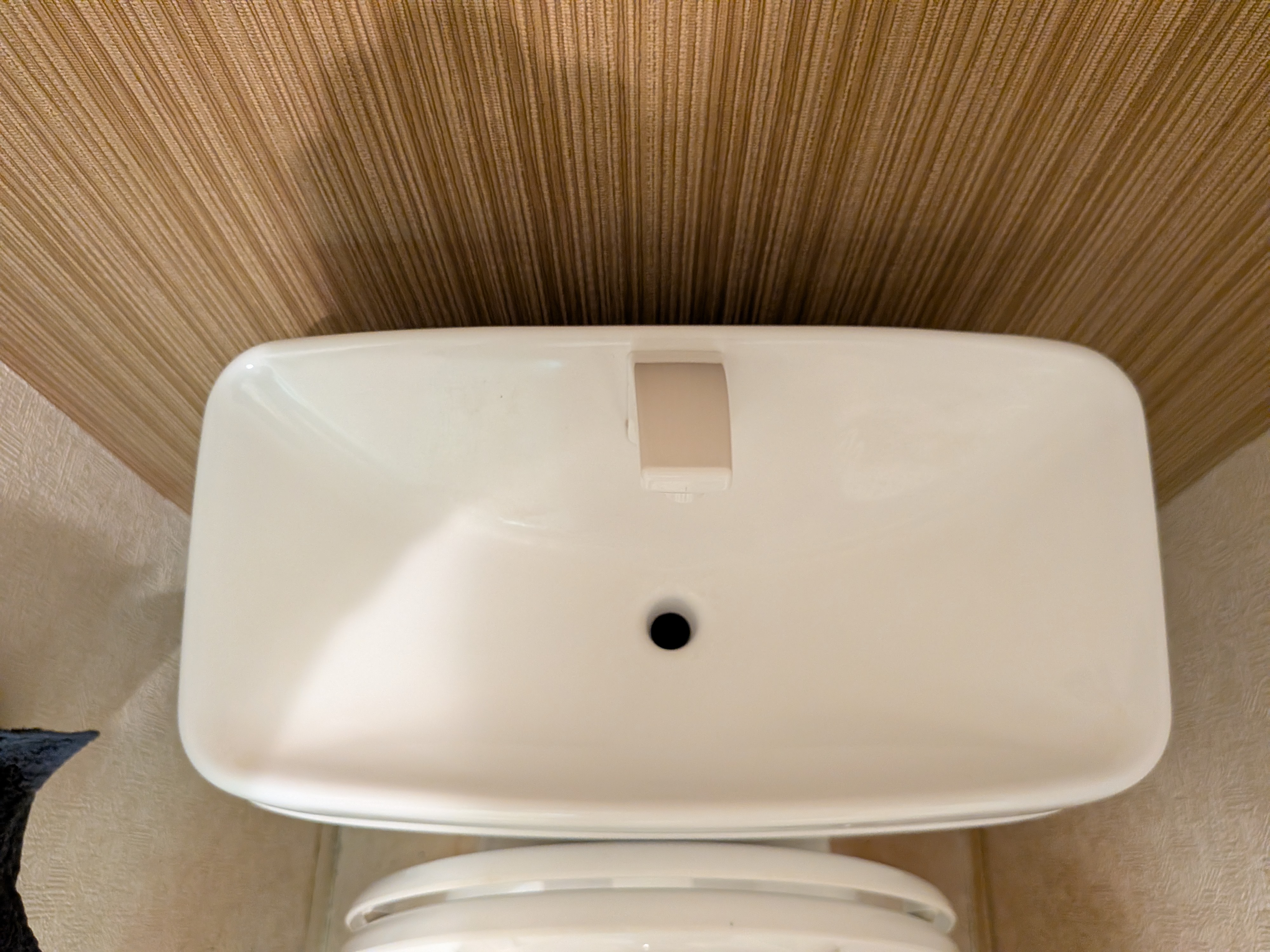 神奈川県横浜市磯子区中原のトイレクリーニングの作業後2