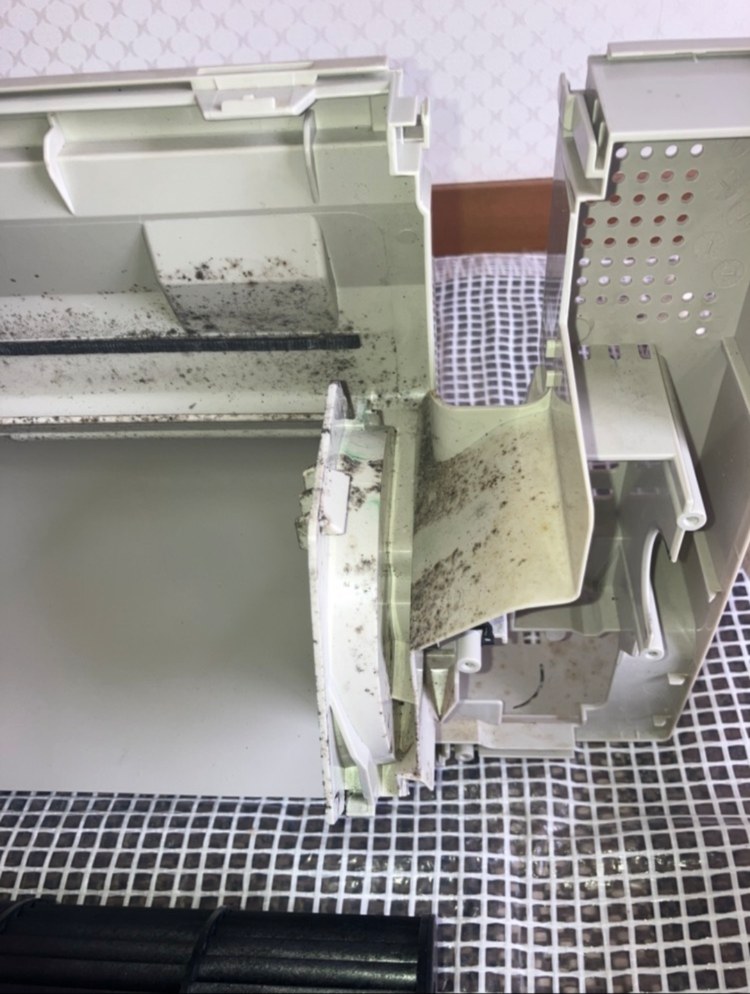 福島県いわき市小名浜の壁掛けエアコンの作業前2
