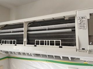 東京都世田谷区新町の壁掛けエアコンの作業前1
