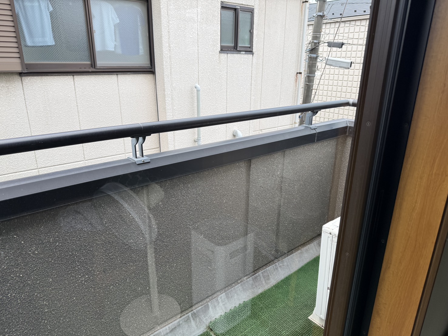 東京都足立区島根の窓ガラス・サッシクリーニングの作業後1