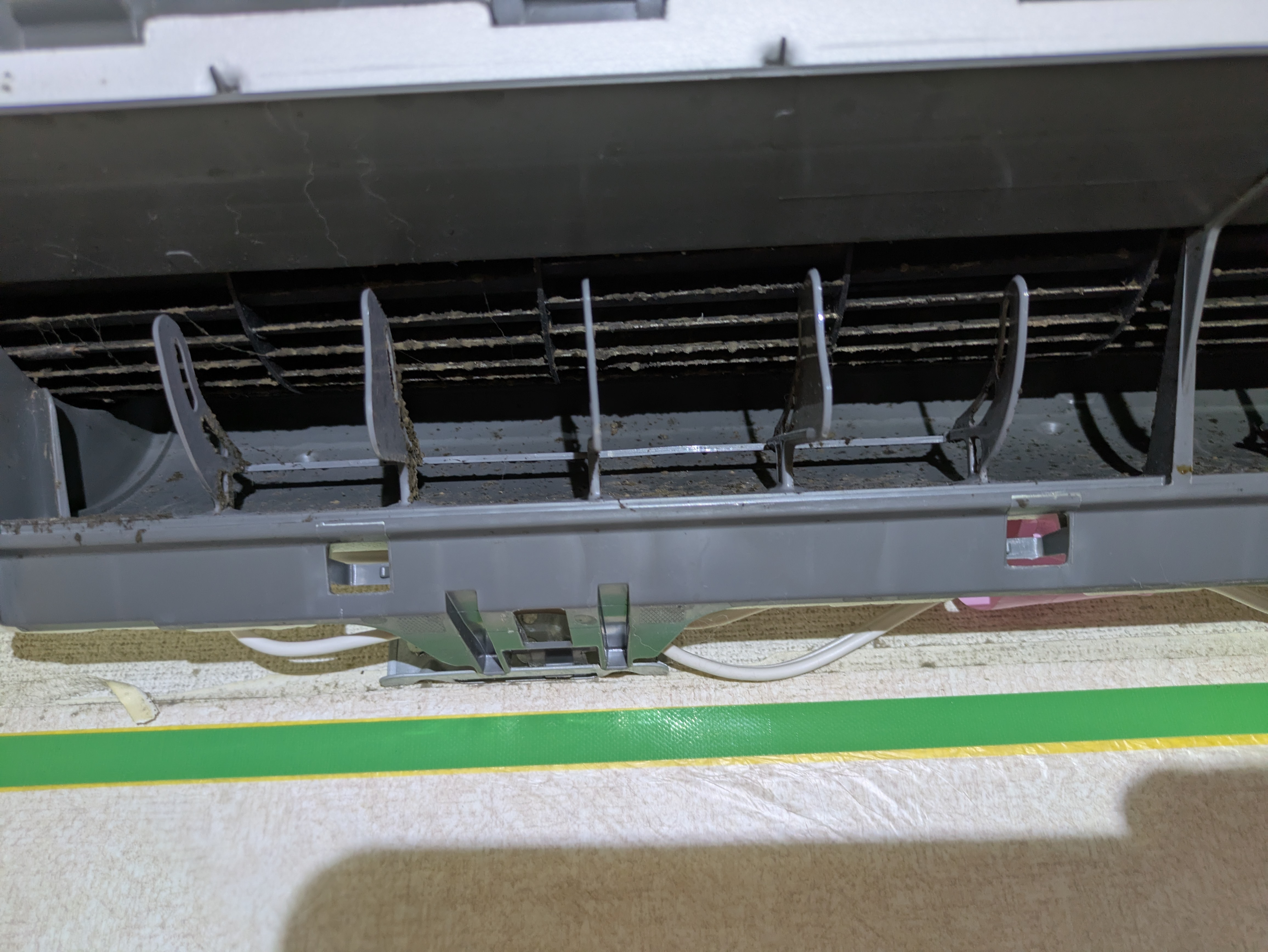 埼玉県さいたま市岩槻区西原台の壁掛けエアコンの作業前1