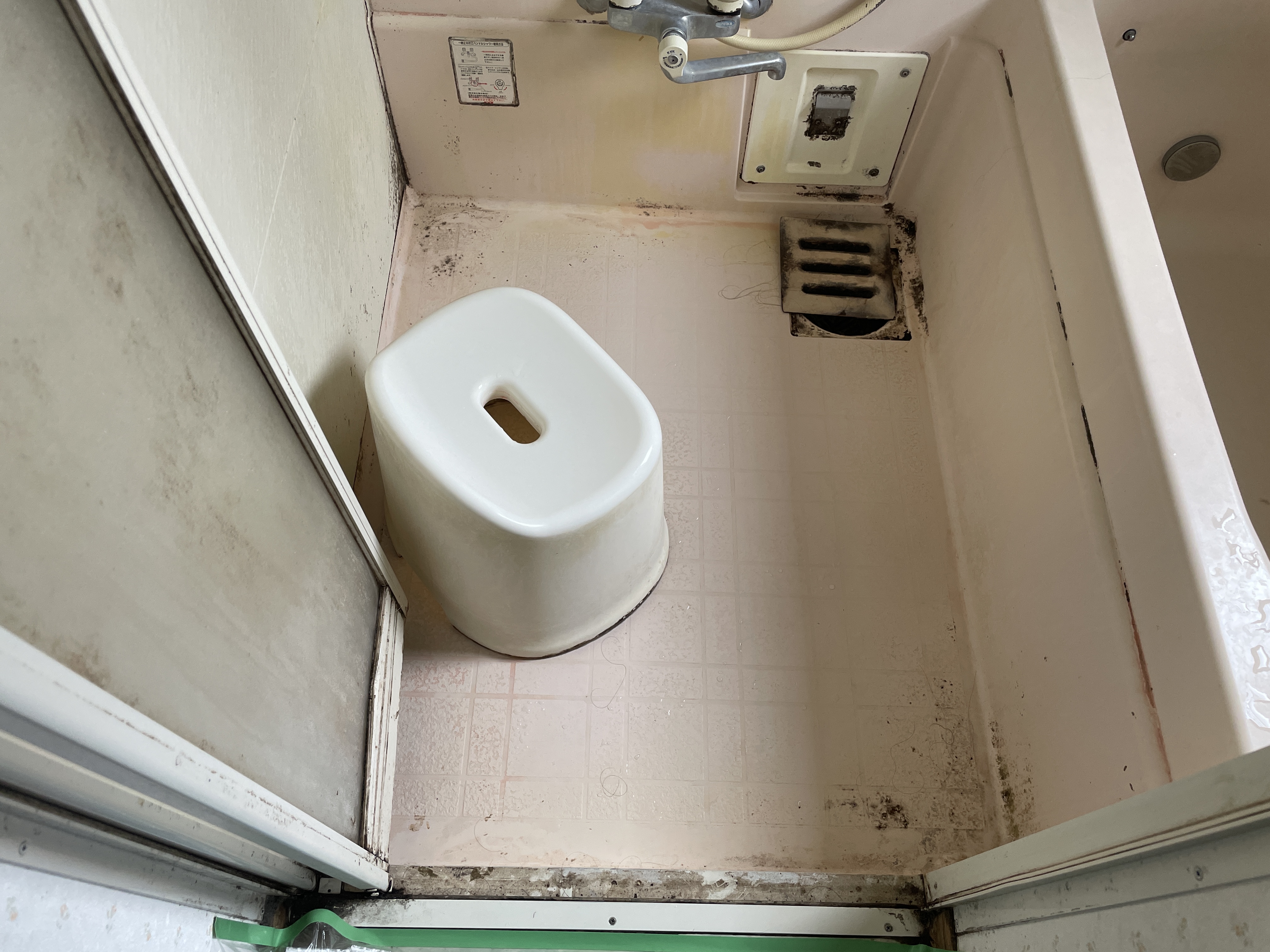 愛知県名古屋市千種区宮の越町の浴室・お風呂クリーニングの作業前3