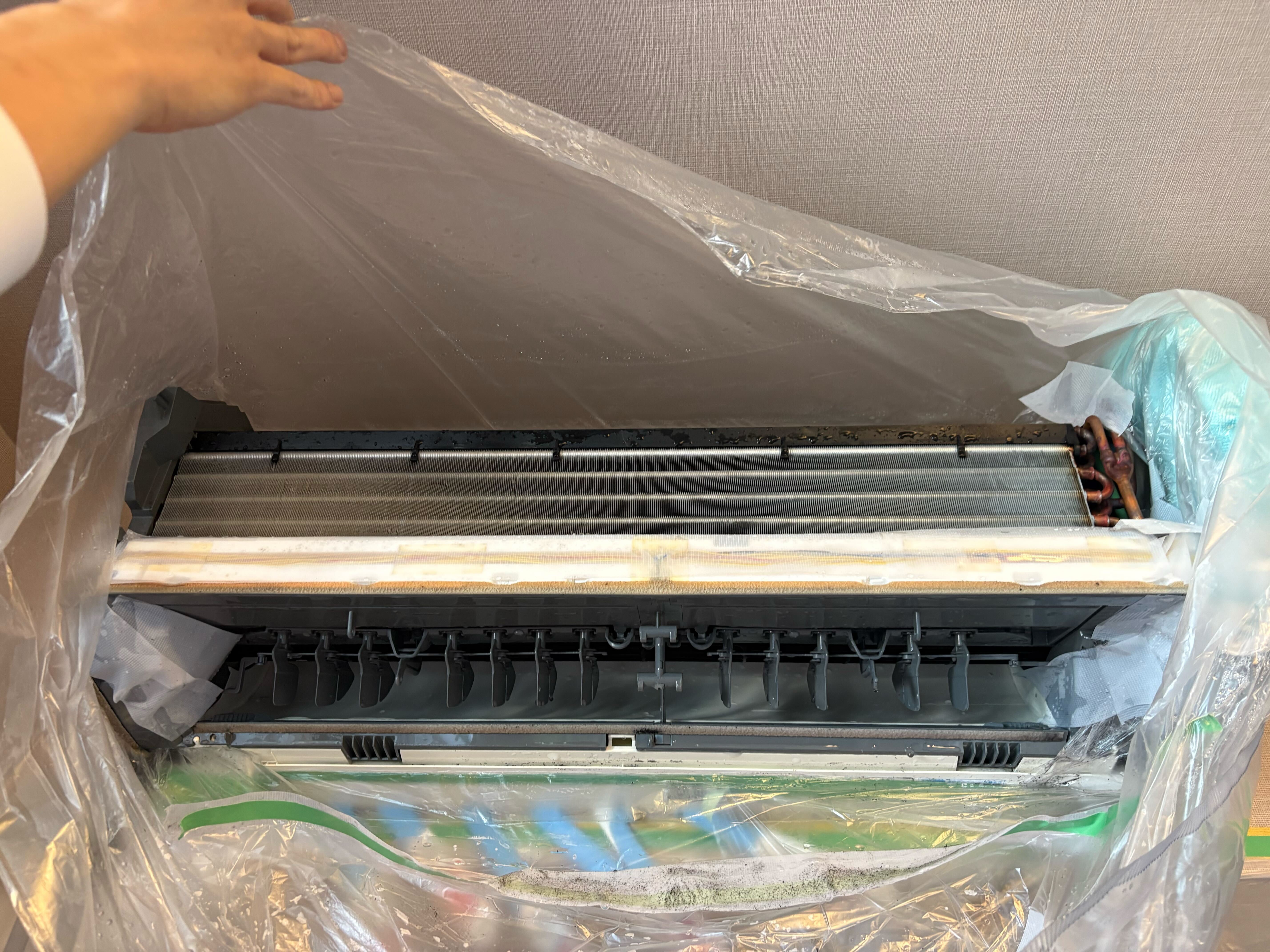 東京都中央区のお掃除機能付きエアコンの作業後1