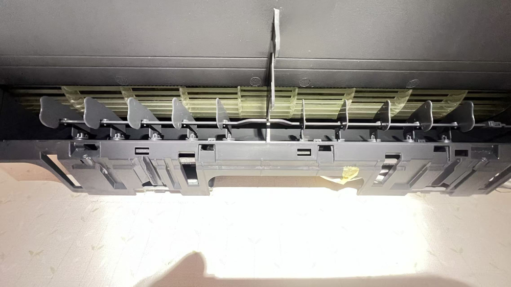 愛知県岡崎市美合町のお掃除機能付きエアコンの作業後2