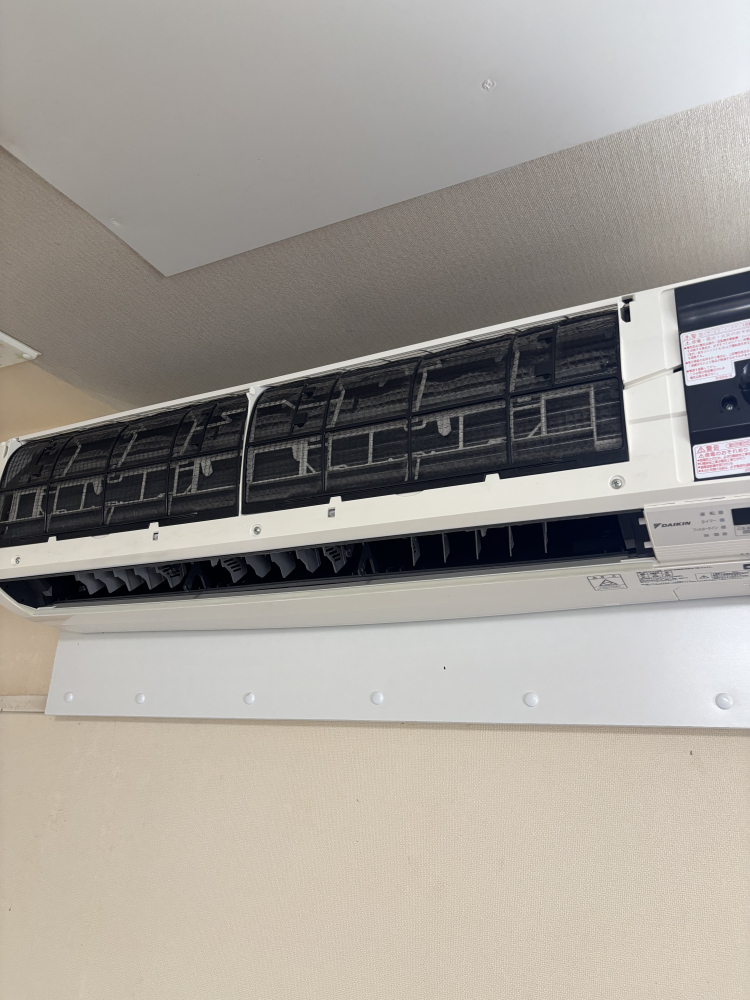 神奈川県茅ヶ崎市の壁掛けエアコンの作業前3