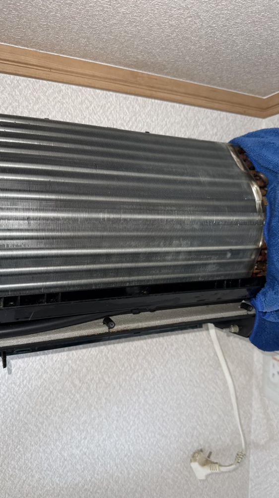 大阪府大阪市旭区のお掃除機能付きエアコンの作業後2