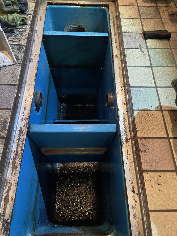 神奈川県相模原市中央区淵野辺の飲食店清掃の作業後1