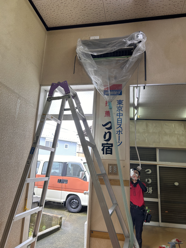 神奈川県平塚市千石河岸の壁掛けエアコンの作業前1