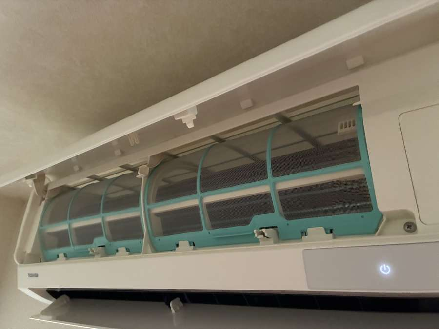 三重県津市南が丘のお掃除機能付きエアコンの作業後1