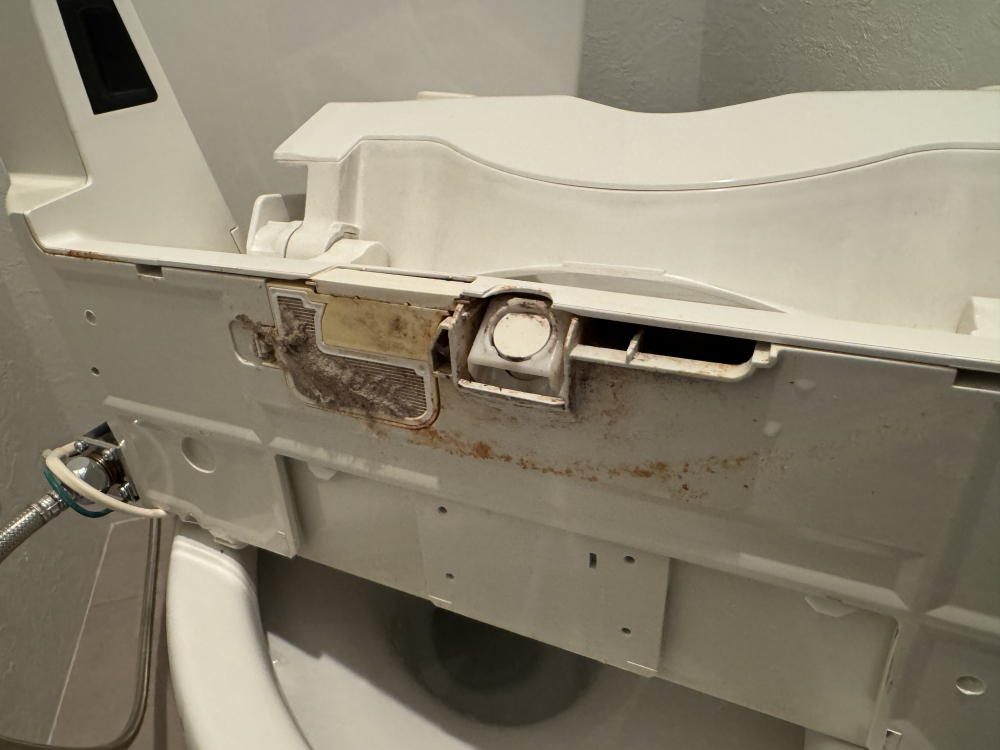大阪府堺市堺区のトイレクリーニングの作業前1