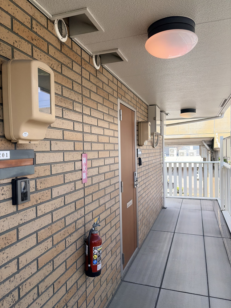 愛知県名古屋市南区豊田のビル・マンション共用部清掃の作業前1
