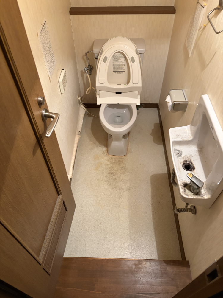 兵庫県川西市清和台西のトイレクリーニングの作業後1