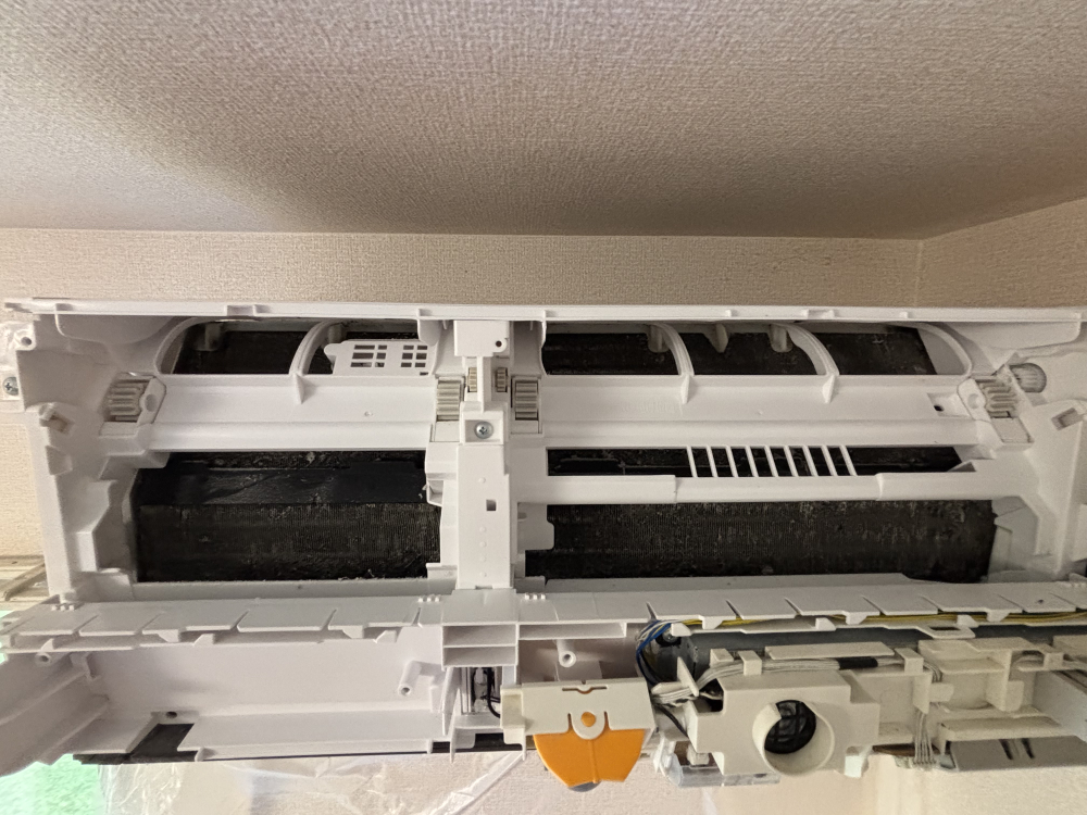 埼玉県三郷市のお掃除機能付きエアコンの作業前1