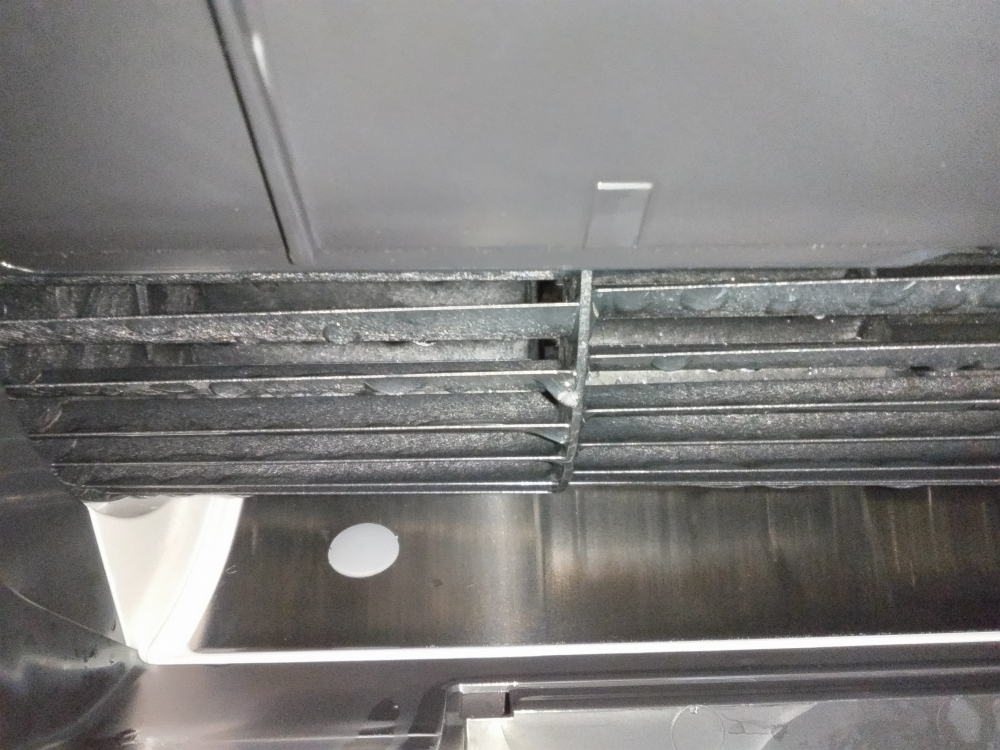 山梨県甲府市のお掃除機能付きエアコンの作業後2