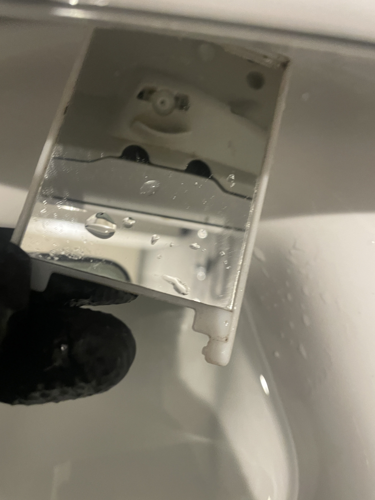 神奈川県相模原市中央区淵野辺のトイレクリーニングの作業後1