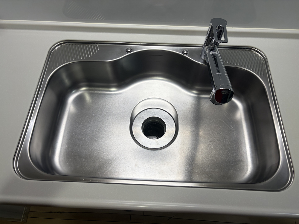 神奈川県川崎市中原区中丸子のキッチンクリーニングの作業後1