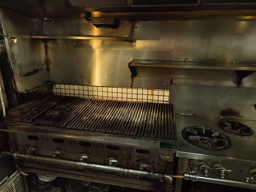東京都渋谷区の飲食店清掃の作業前1