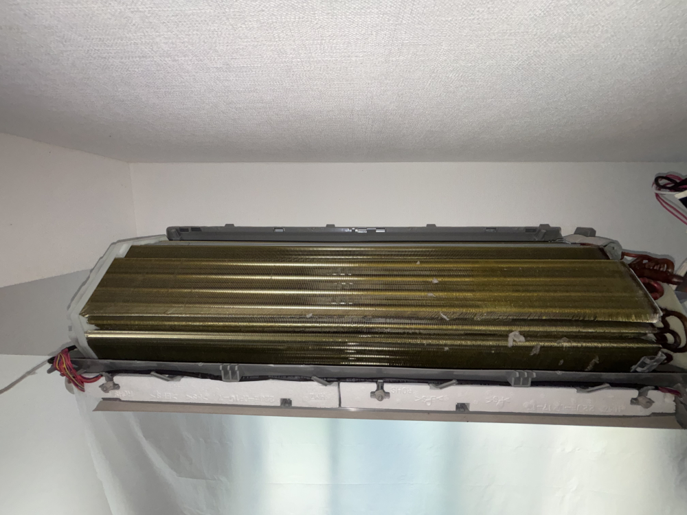 埼玉県所沢市のお掃除機能付きエアコンの作業前1