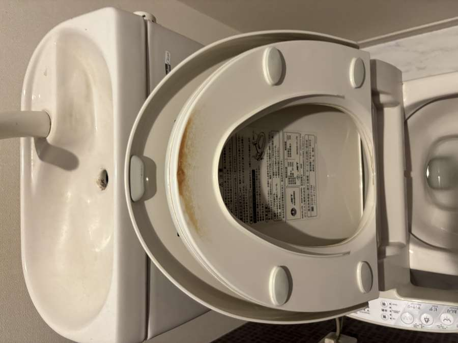 静岡県焼津市のトイレクリーニングの作業前1