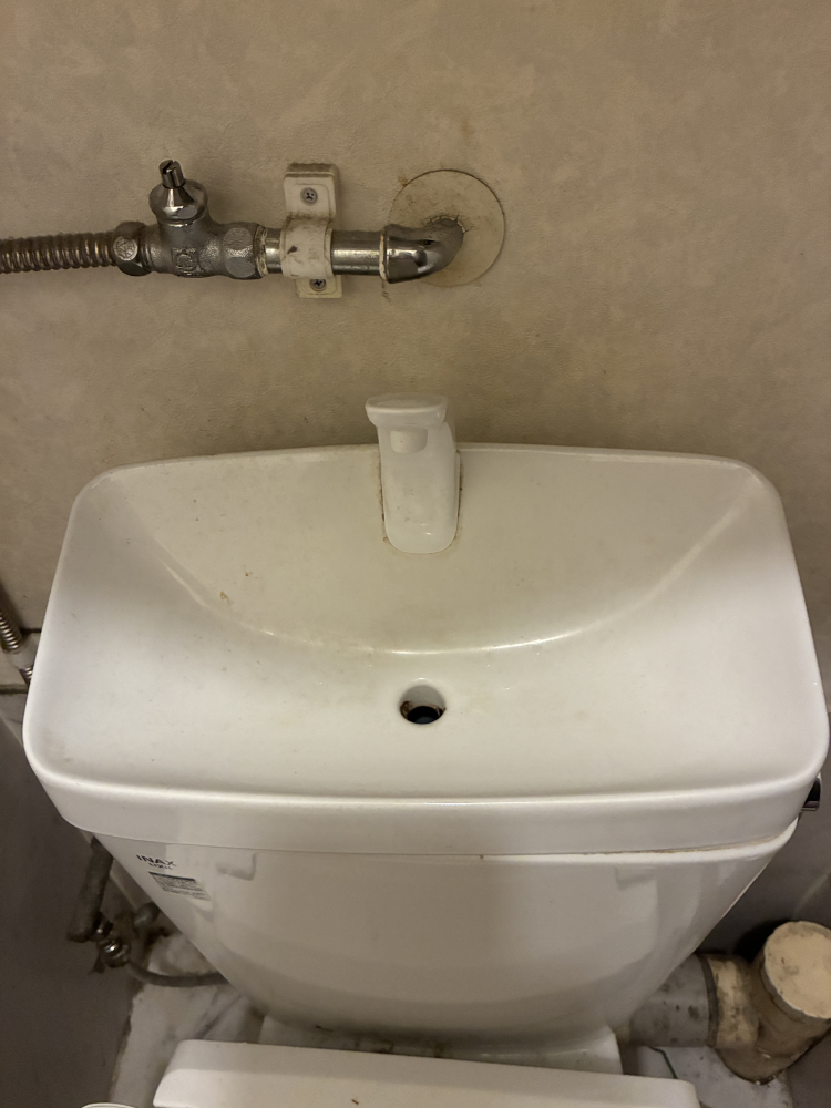 愛知県名古屋市中区のトイレクリーニングの作業前3