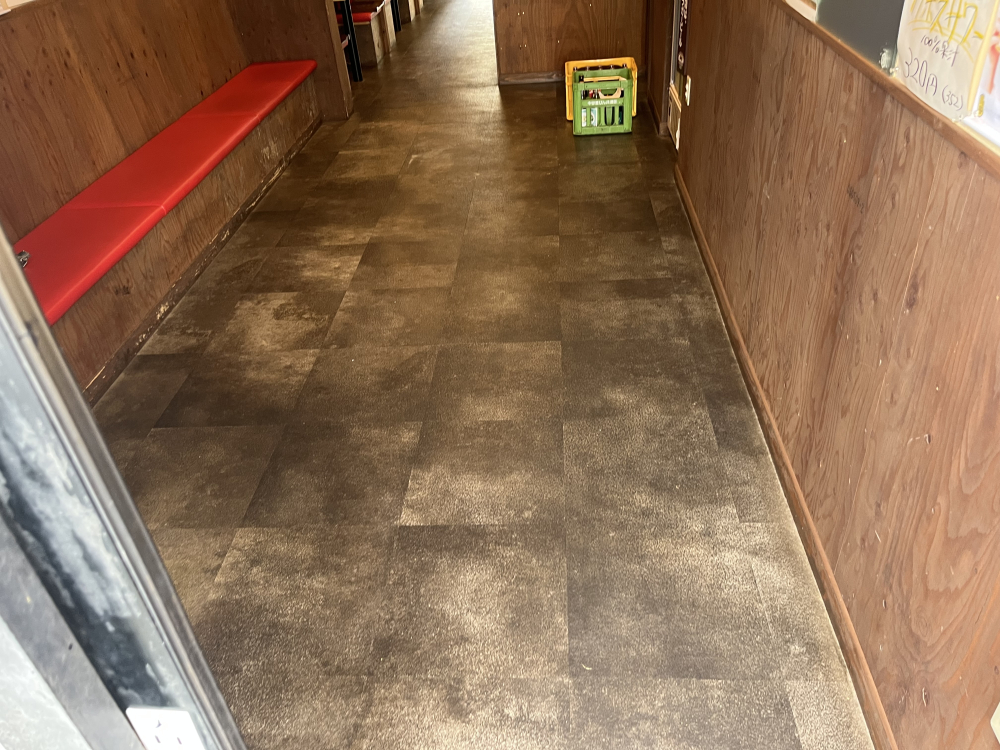 埼玉県本庄市駅南の店舗清掃の作業前1