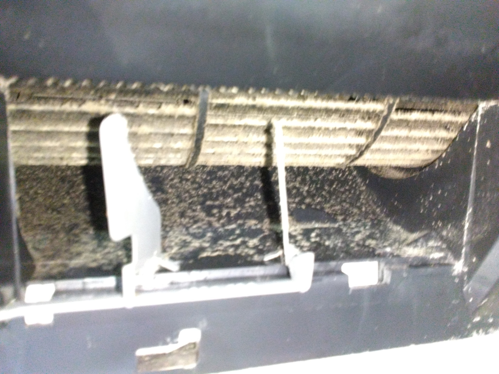 福岡県古賀市の壁掛けエアコンの作業前1