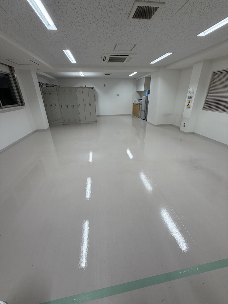 千葉県市川市のオフィス清掃の作業後1