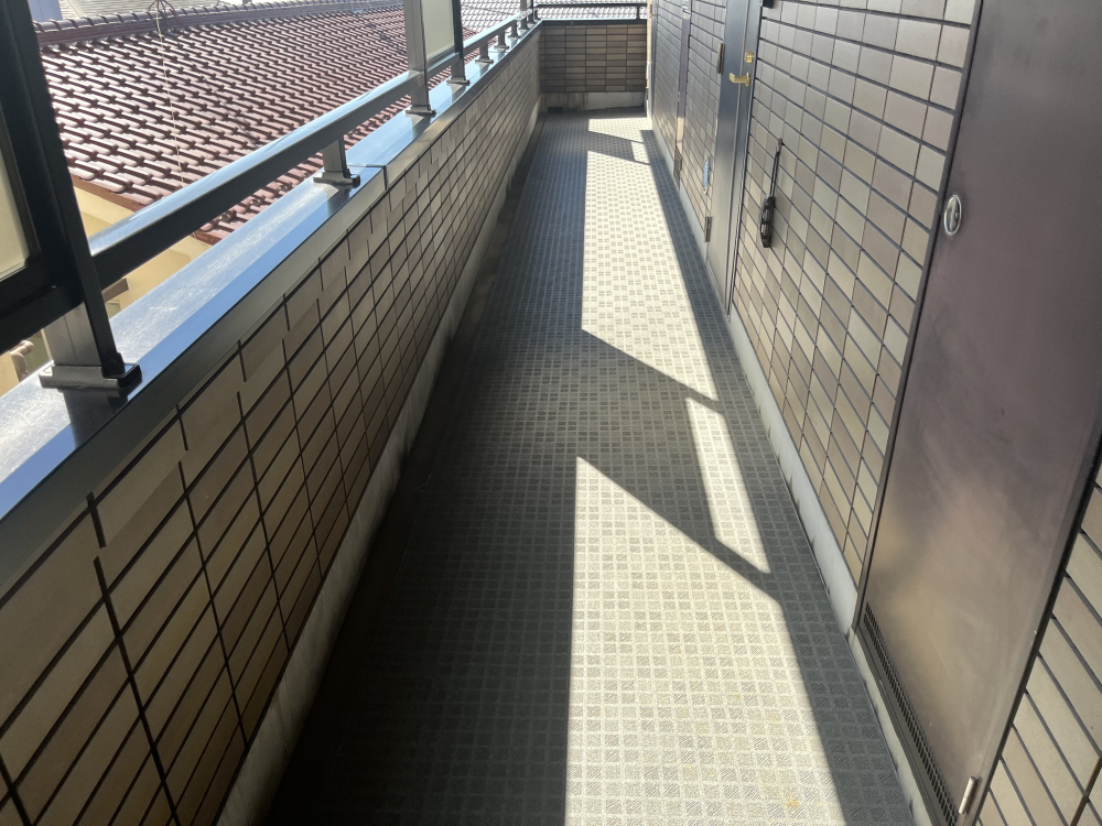 東京都板橋区中台のビル・マンション共用部清掃の作業前2