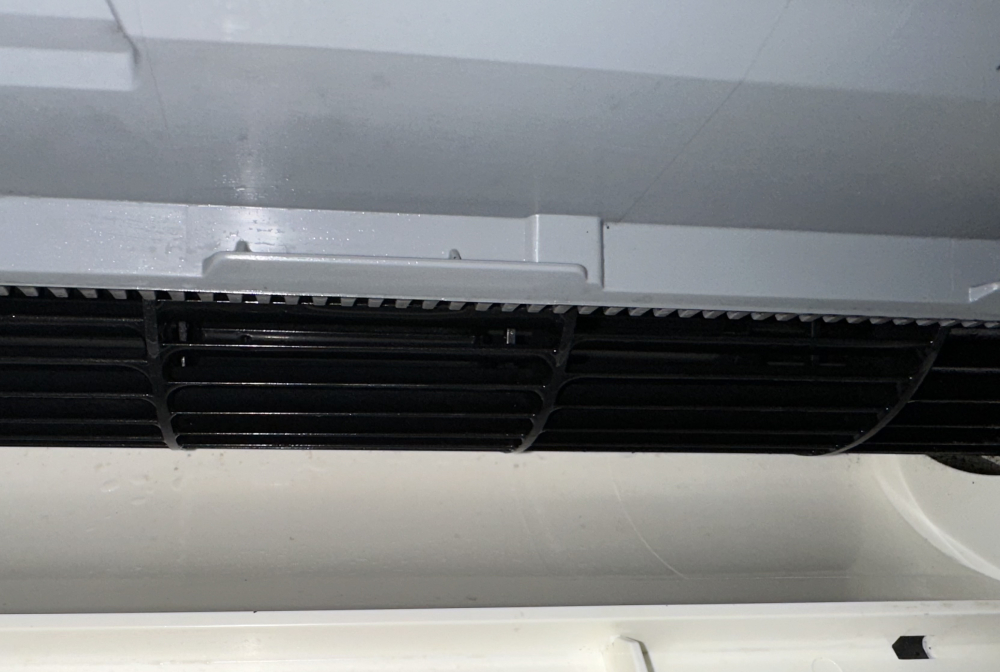 大阪府大阪市住吉区のお掃除機能付きエアコンの作業後1