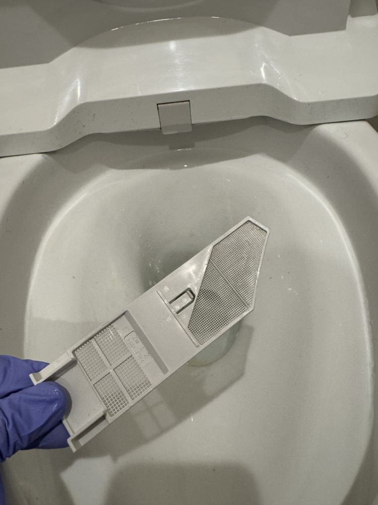 兵庫県西宮市のトイレクリーニングの作業後1