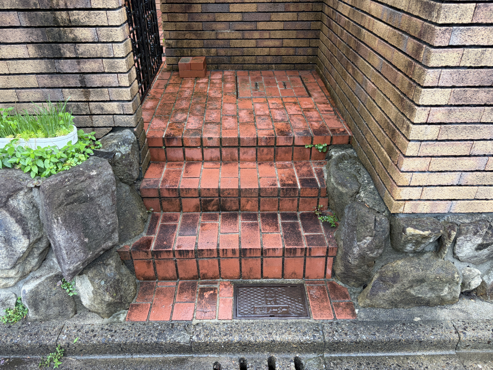 兵庫県川西市水明台のベランダ・バルコニークリーニングの作業後3