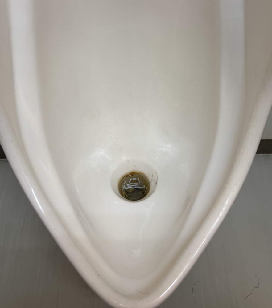 大阪府東大阪市小阪のトイレクリーニングの作業前1