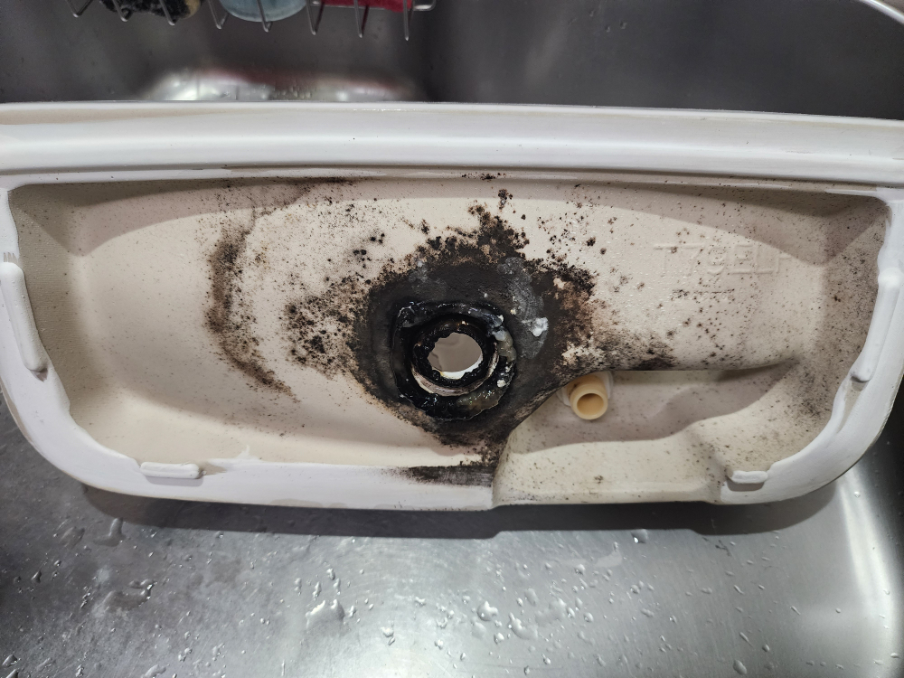 茨城県結城市のトイレクリーニングの作業前2