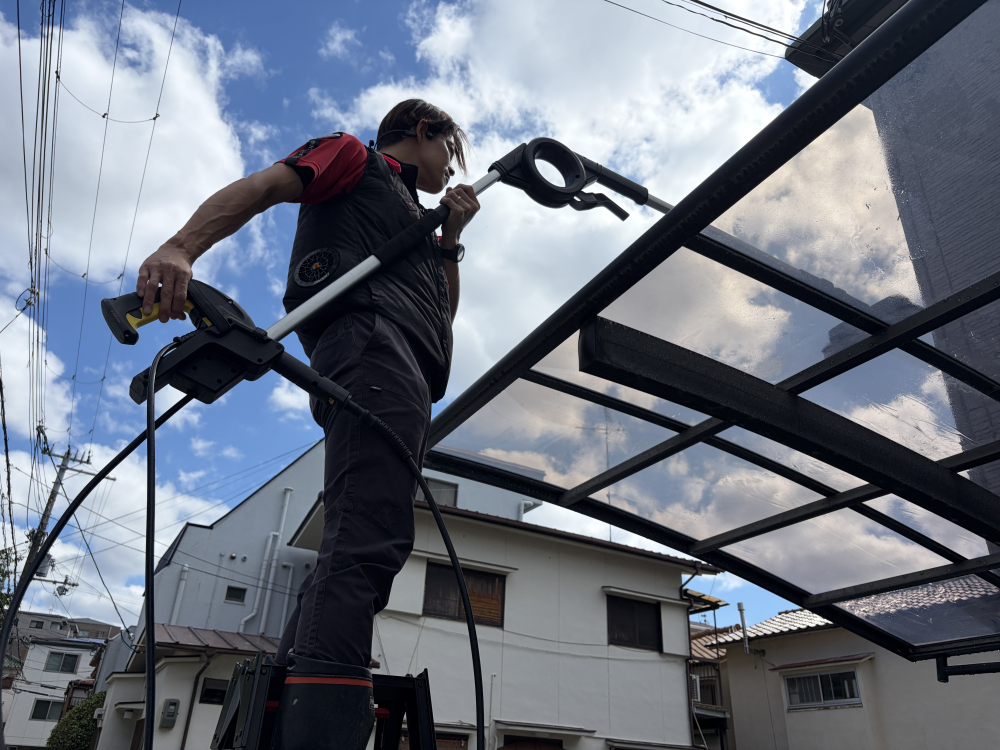 兵庫県川西市大和西のベランダ・バルコニークリーニングの作業後1