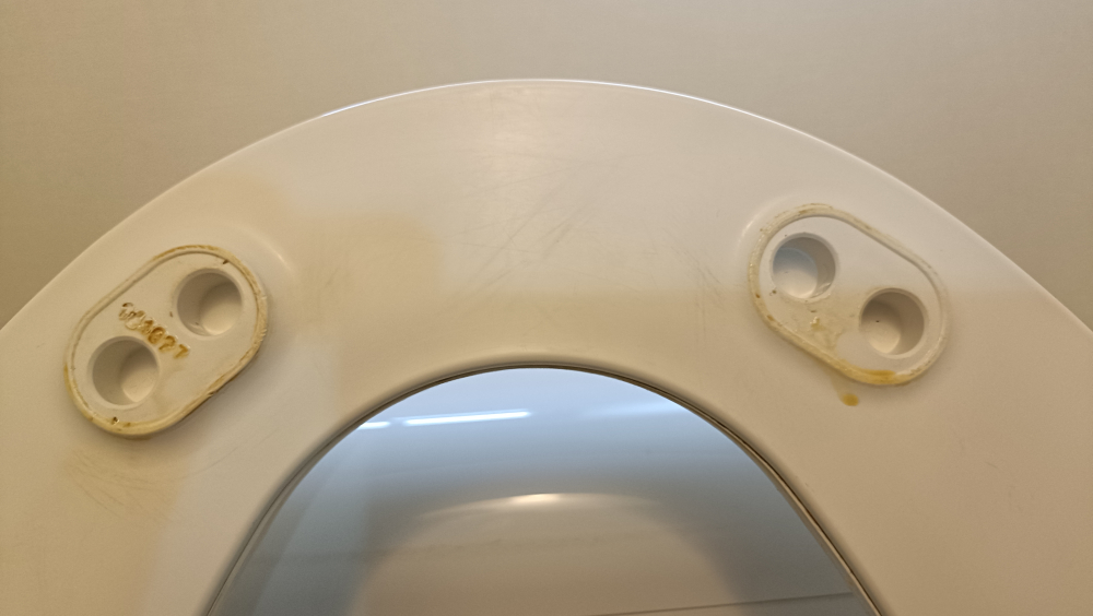 東京都町田市大蔵町のトイレクリーニングの作業前1
