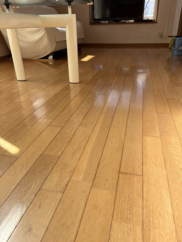 神奈川県小田原市のフローリングクリーニングの作業前2