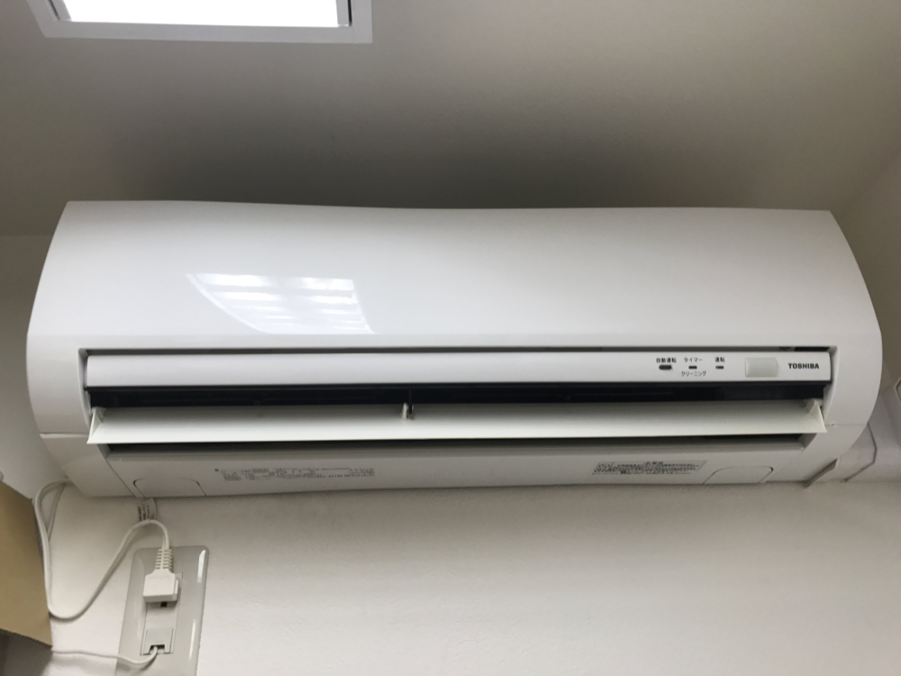 東京都多摩市の壁掛けエアコンの作業前3