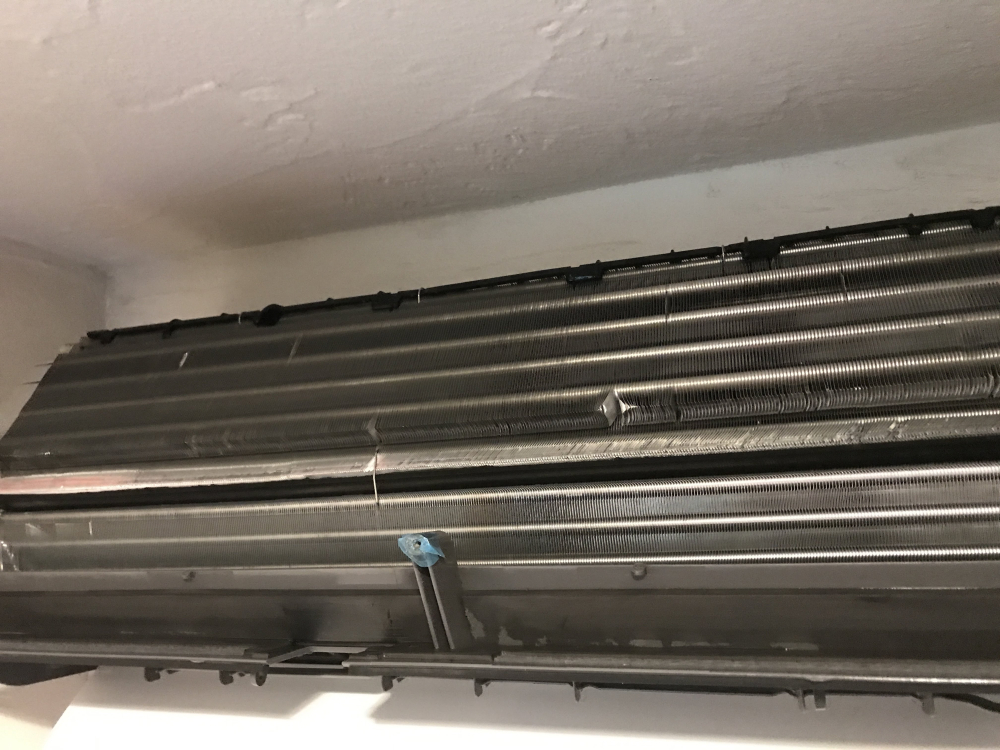 東京都小平市のお掃除機能付きエアコンの作業後1