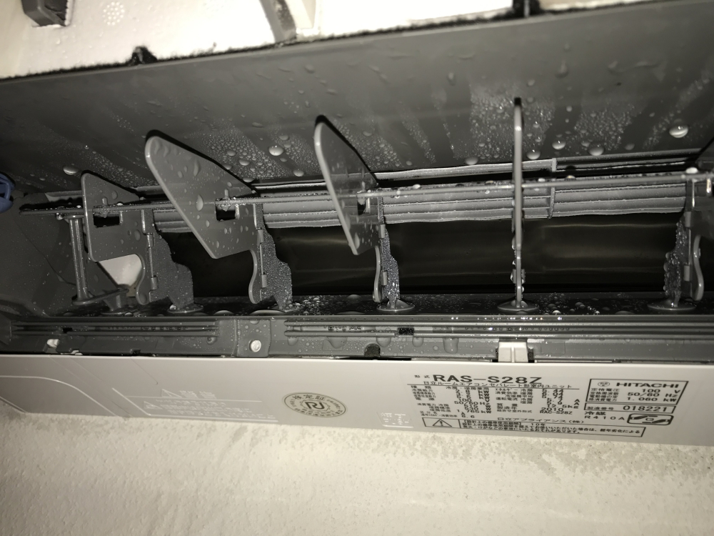 東京都小平市鈴木町のお掃除機能付きエアコンの作業後1