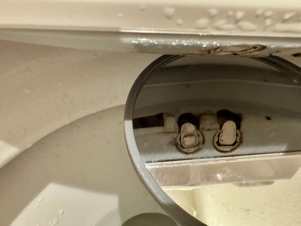 鹿児島県鹿児島市のトイレクリーニングの作業前1