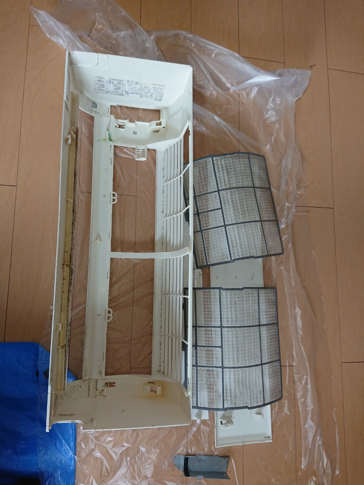 大阪府和泉市の壁掛けエアコンの作業前3