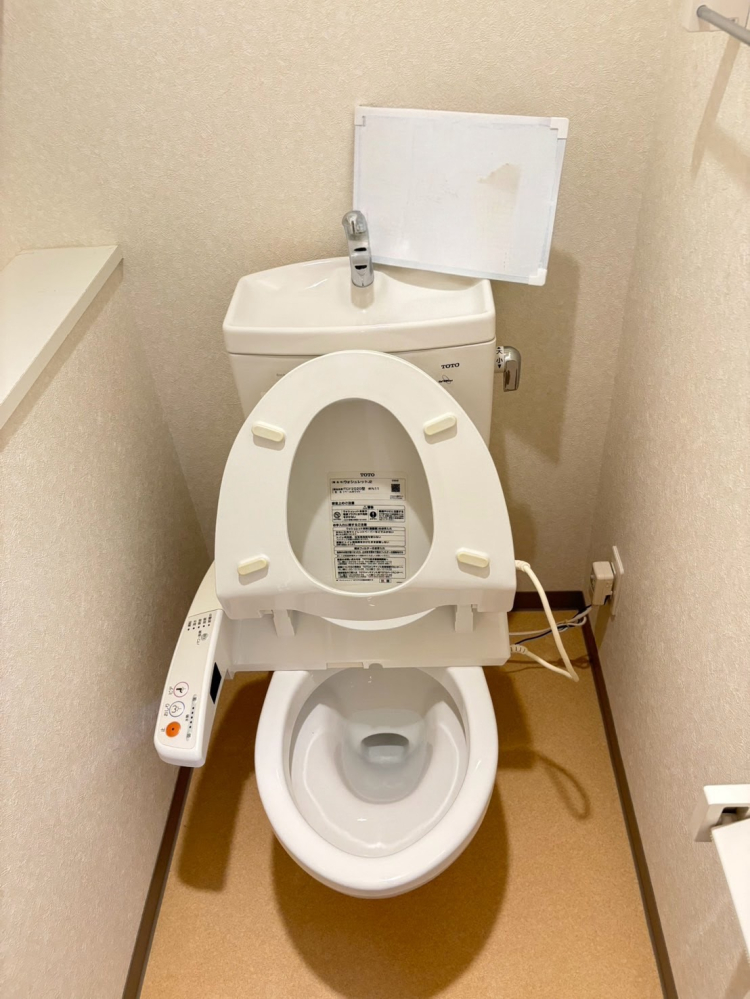 愛知県豊橋市の社宅・社員寮の原状回復クリーニングの作業後1
