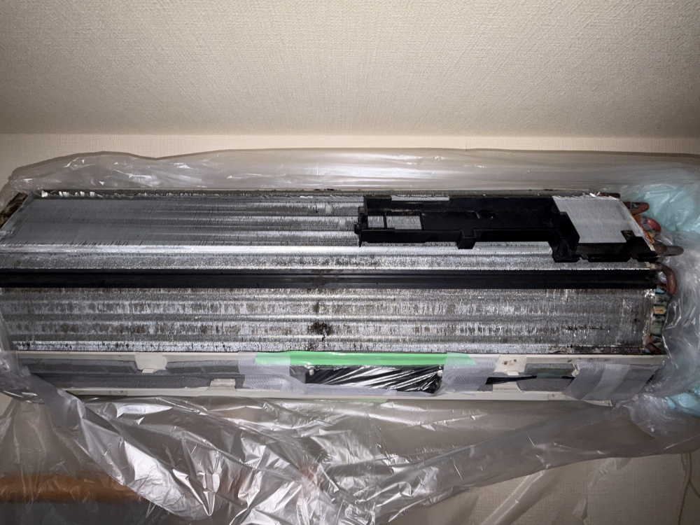 埼玉県狭山市の壁掛けエアコンの作業前1