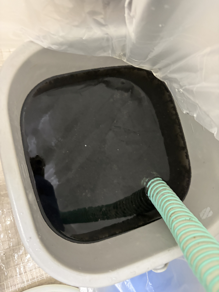 東京都台東区のお掃除機能付きエアコンの作業後2