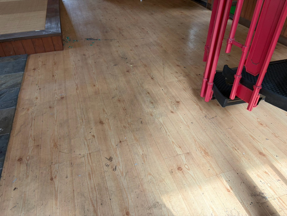 茨城県東茨城郡茨城町の店舗清掃の作業前1