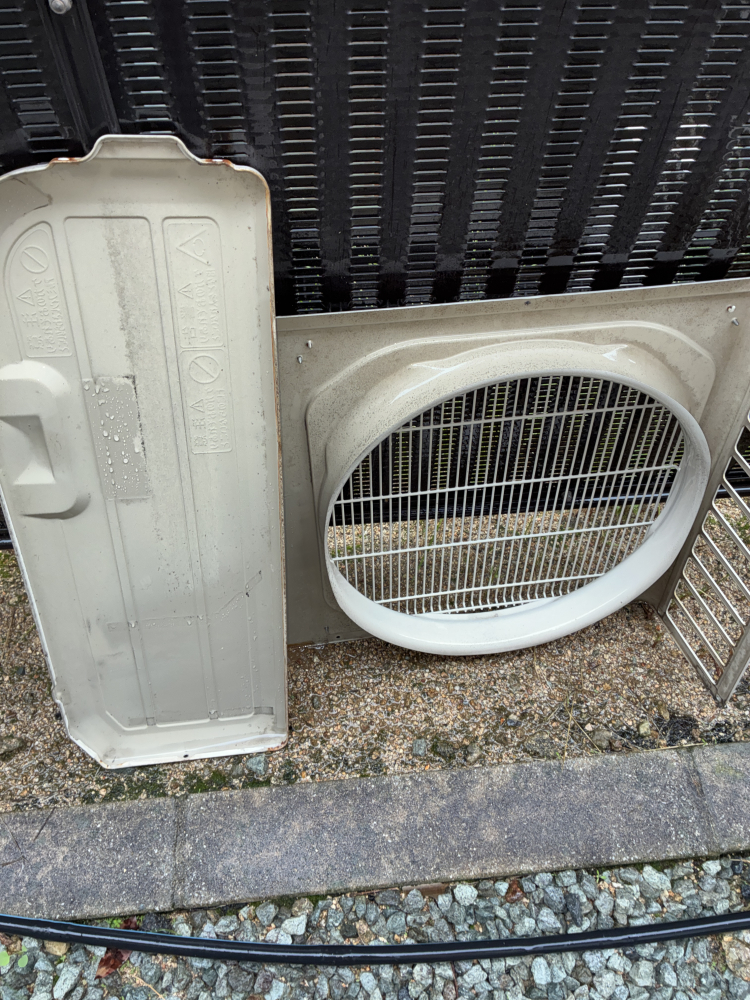 大阪府吹田市藤が丘の壁掛けエアコンの作業後3