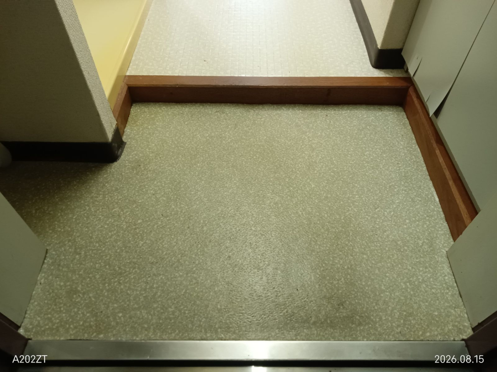神奈川県横浜市青葉区あざみ野の賃貸住宅入居前の簡易クリーニングの作業後1
