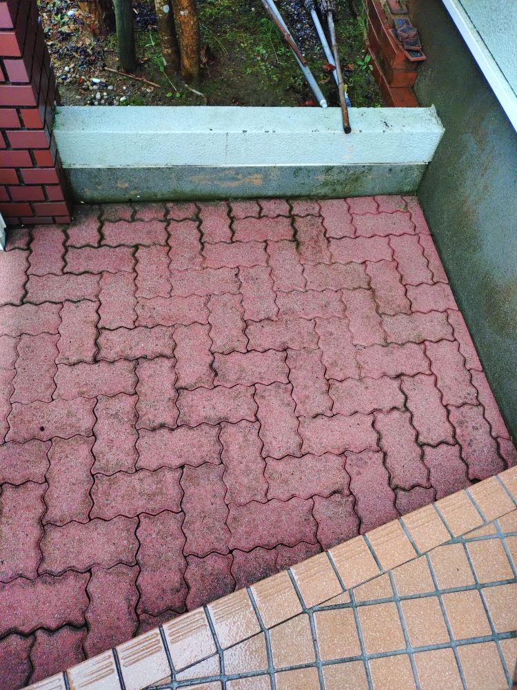 千葉県佐倉市のベランダ・バルコニークリーニングの作業後2